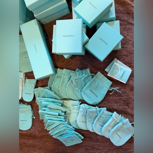 Tiffany & Co. Turquoise Box Collection - Picture 9 of 11